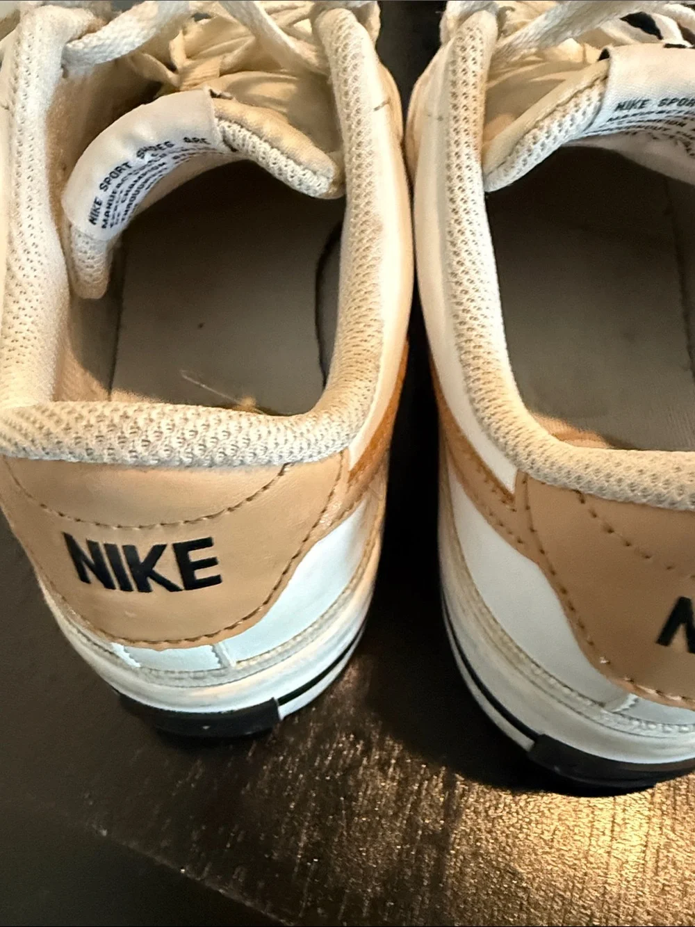 Nike lightweight closure